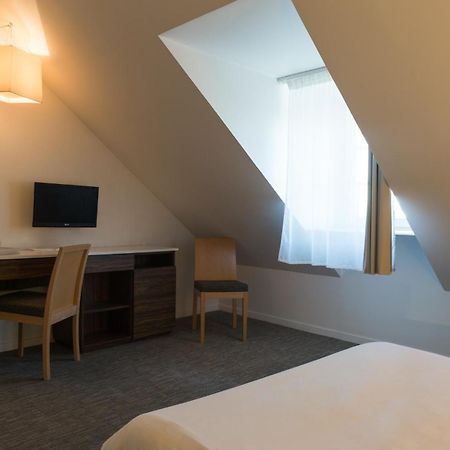 Douzy The Originals City, Hotel Le Coeur D'Or, Sedan Est מראה חיצוני תמונה
